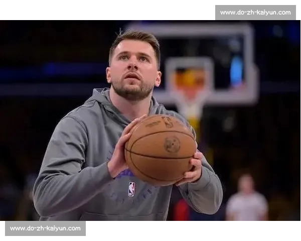 小莫里斯力挺东契奇：体型争议系媒体炒作，得分能力无关胖瘦