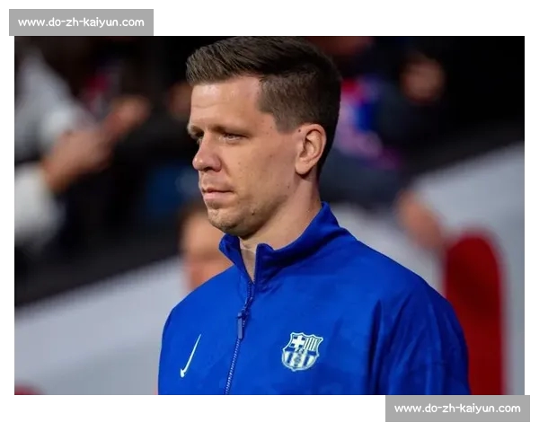 巴萨完成什琴斯尼注册，续约独立于特狮，门将新布局成型