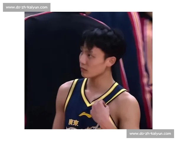 新星迷失反衬徐杰标杆价值：中国男篮后卫线的成长困局与启示