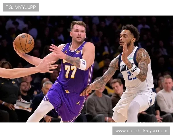 NBA 最新赛况：今日比分与精彩集锦